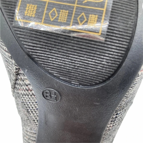 Journee Collection Demmi Plaid Bootie Sz: 8.5 - Picture 7 of 7